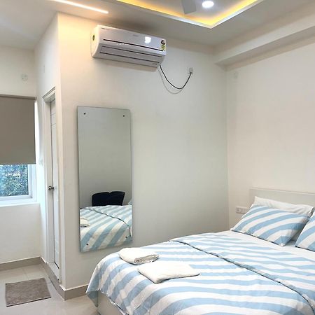 Neocon Suites Hajdarábád Exteriér fotografie
